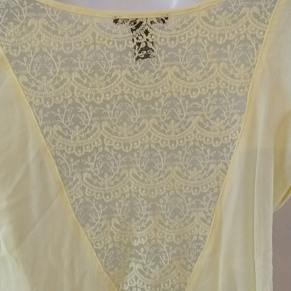 Forever 21 yellow top - Picture 3 of 6